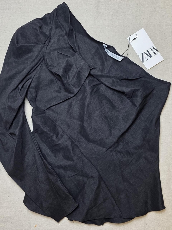 Zara Tops - Linen Blend Blouse